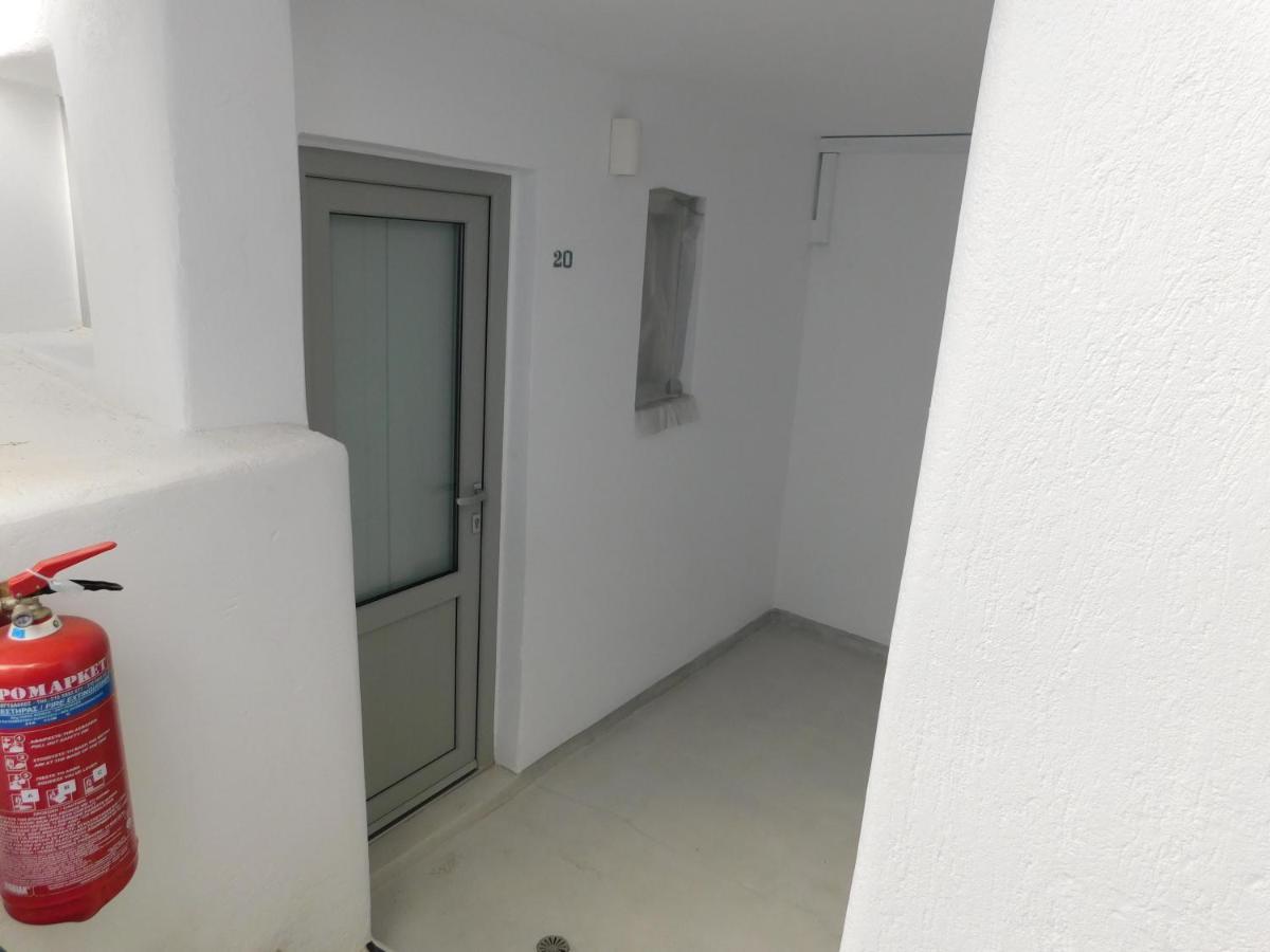 Fira Getaway - Economy Basement Rooms Fira (Santorini) Exterior foto
