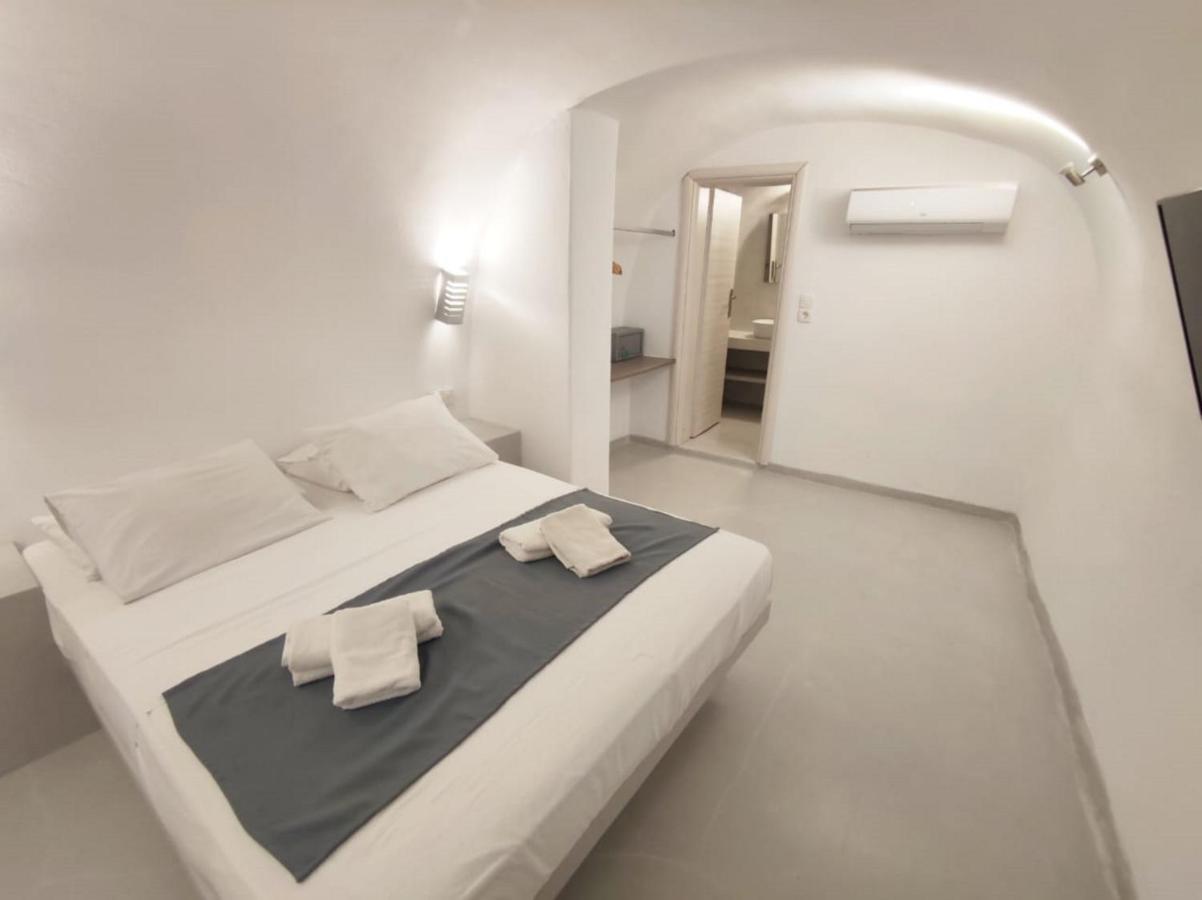 Fira Getaway - Economy Basement Rooms Fira (Santorini) Exterior foto
