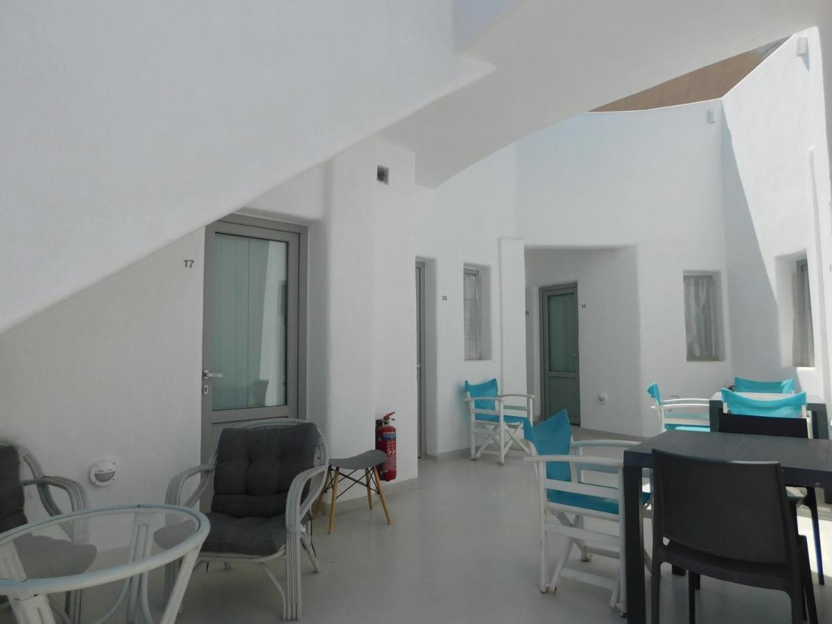 Fira Getaway - Economy Basement Rooms Fira (Santorini) Exterior foto
