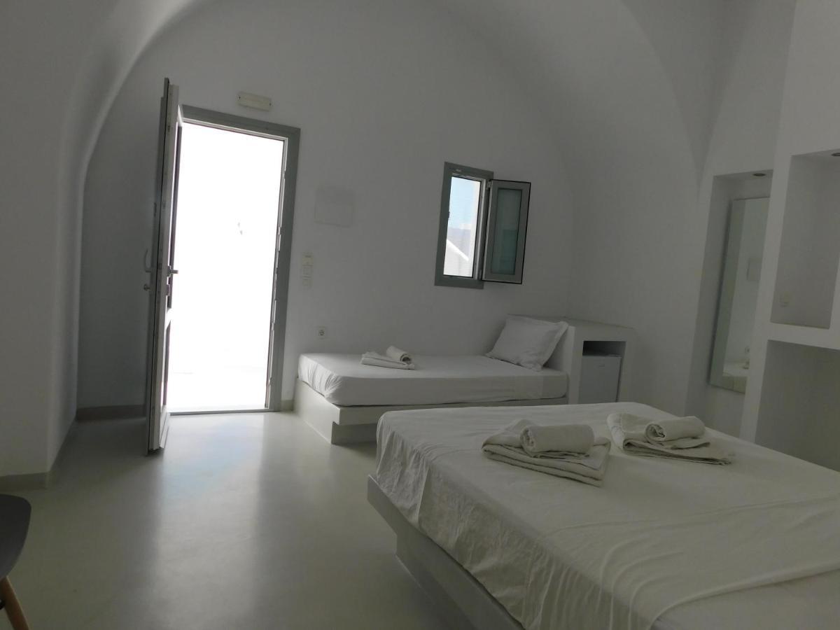 Fira Getaway - Economy Basement Rooms Fira (Santorini) Exterior foto