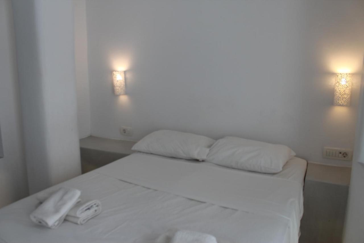 Fira Getaway - Economy Basement Rooms Fira (Santorini) Exterior foto